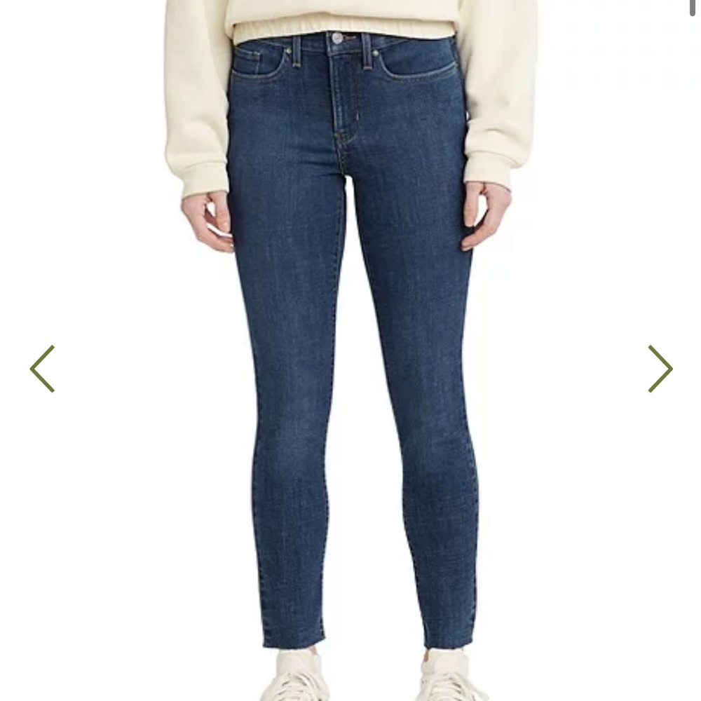 Size 32 Levi’s 311 Shaping Skinny Jeans
